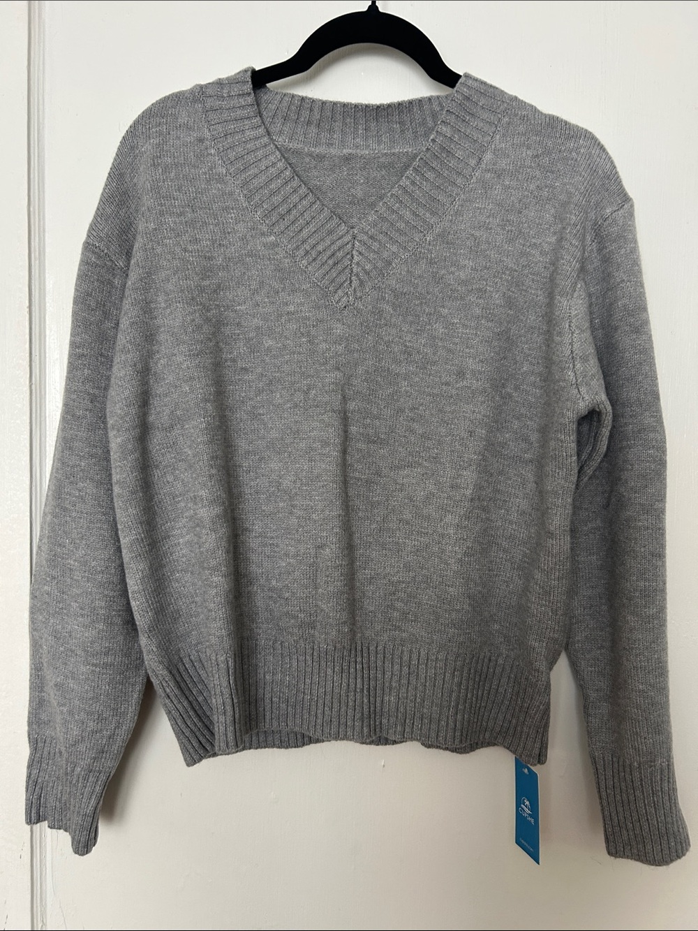 Cupshe Light Gray V-Neck Knit Sweater